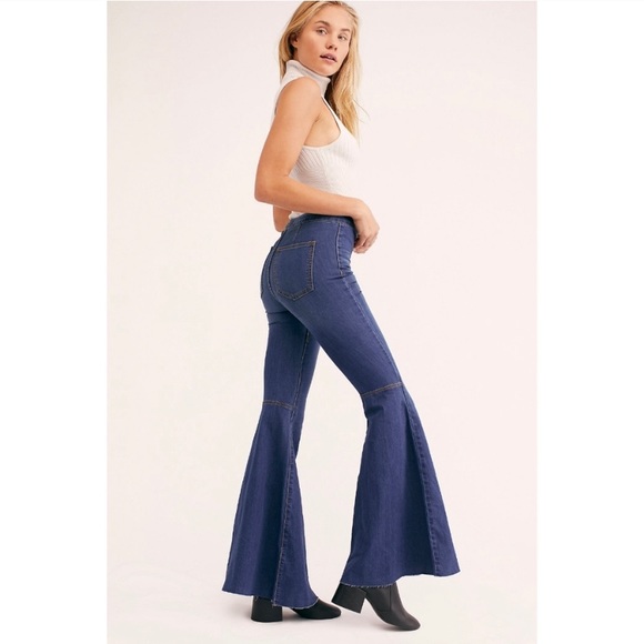 FREE PEOPLE Just Float On Flare Jeans Size 24 - Picture 2 of 11